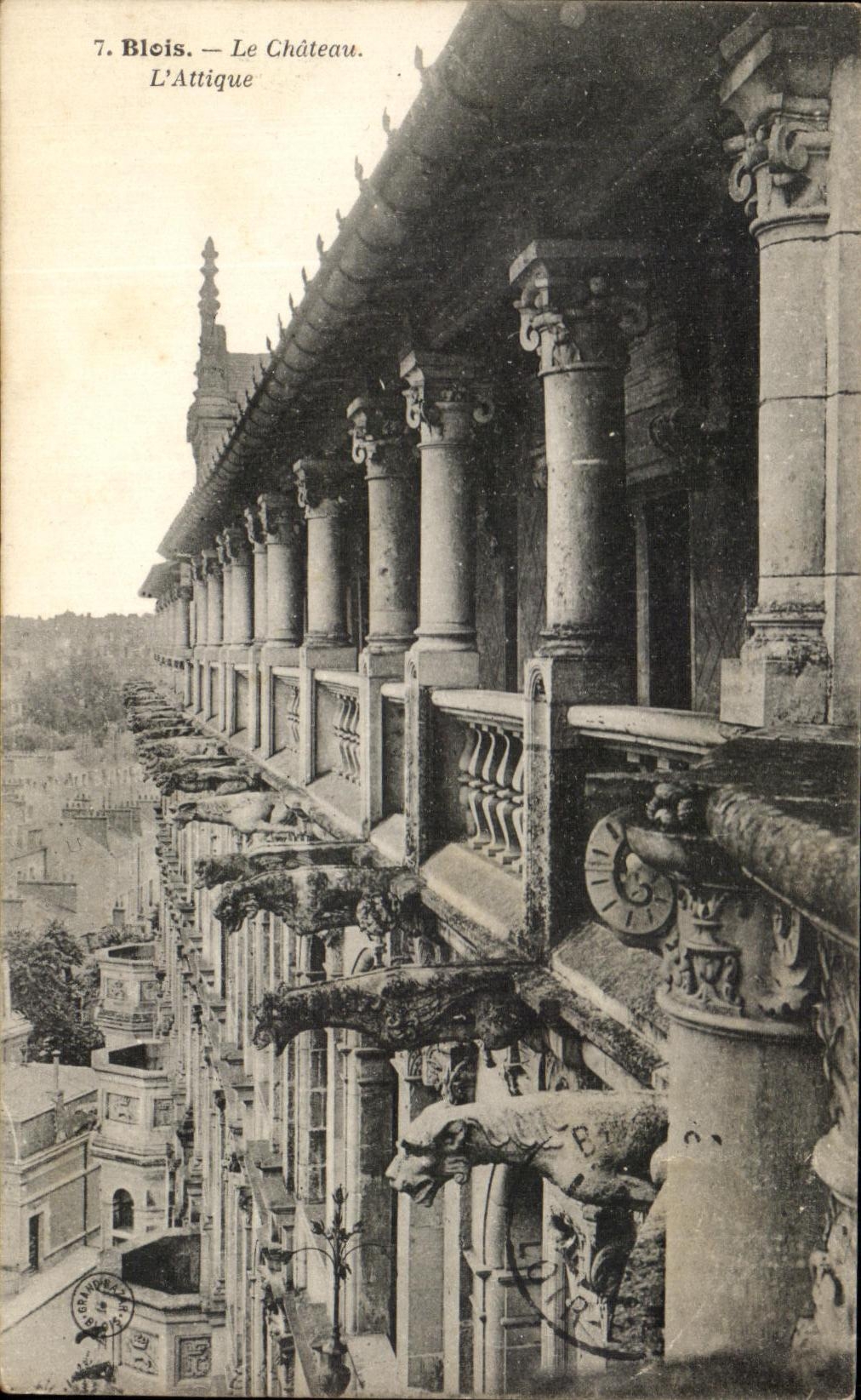 CPA Blois La Chateau L'Attique Gargouilles