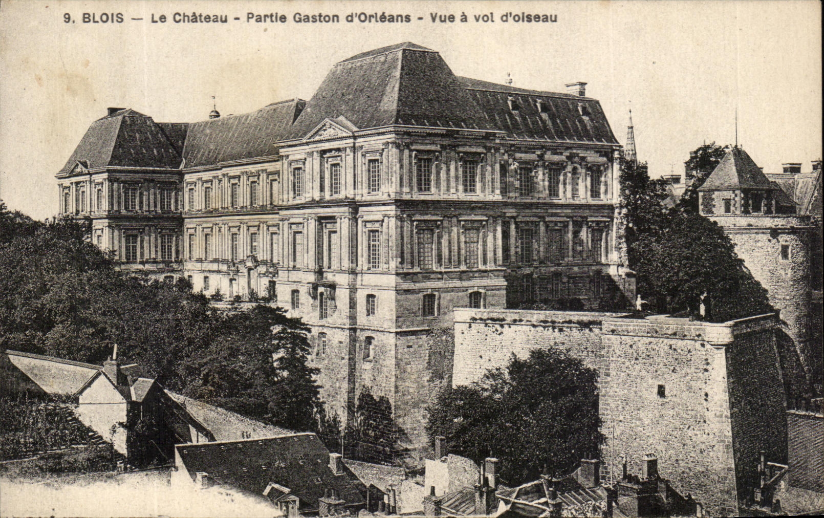 CPA Blois La Chateau Partie Gaston d'Orleans Vue a vol d'oiseau