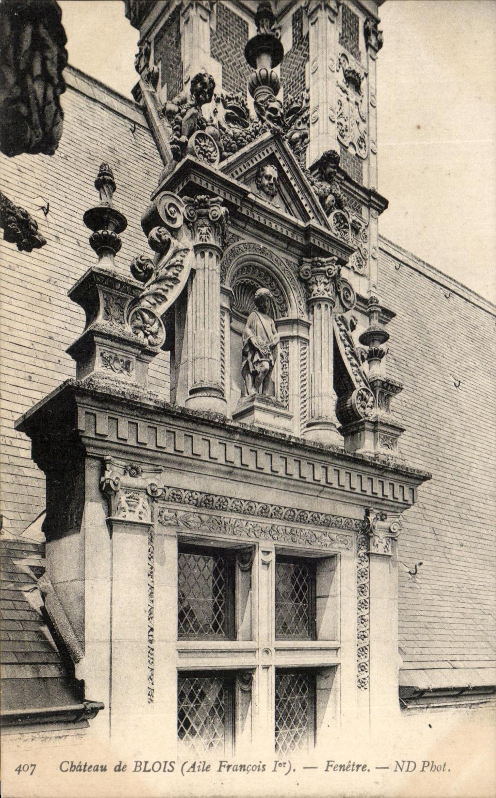 CPA Chateau de Blois Fenetre Aile Francois 1er