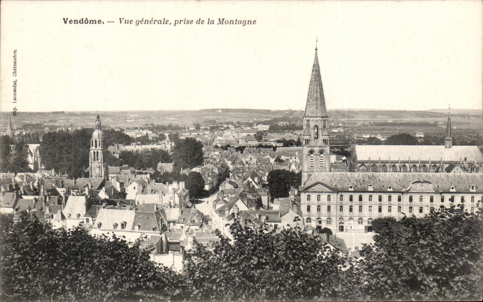 CPA Vendome Vue Generale prise de la Montagne
