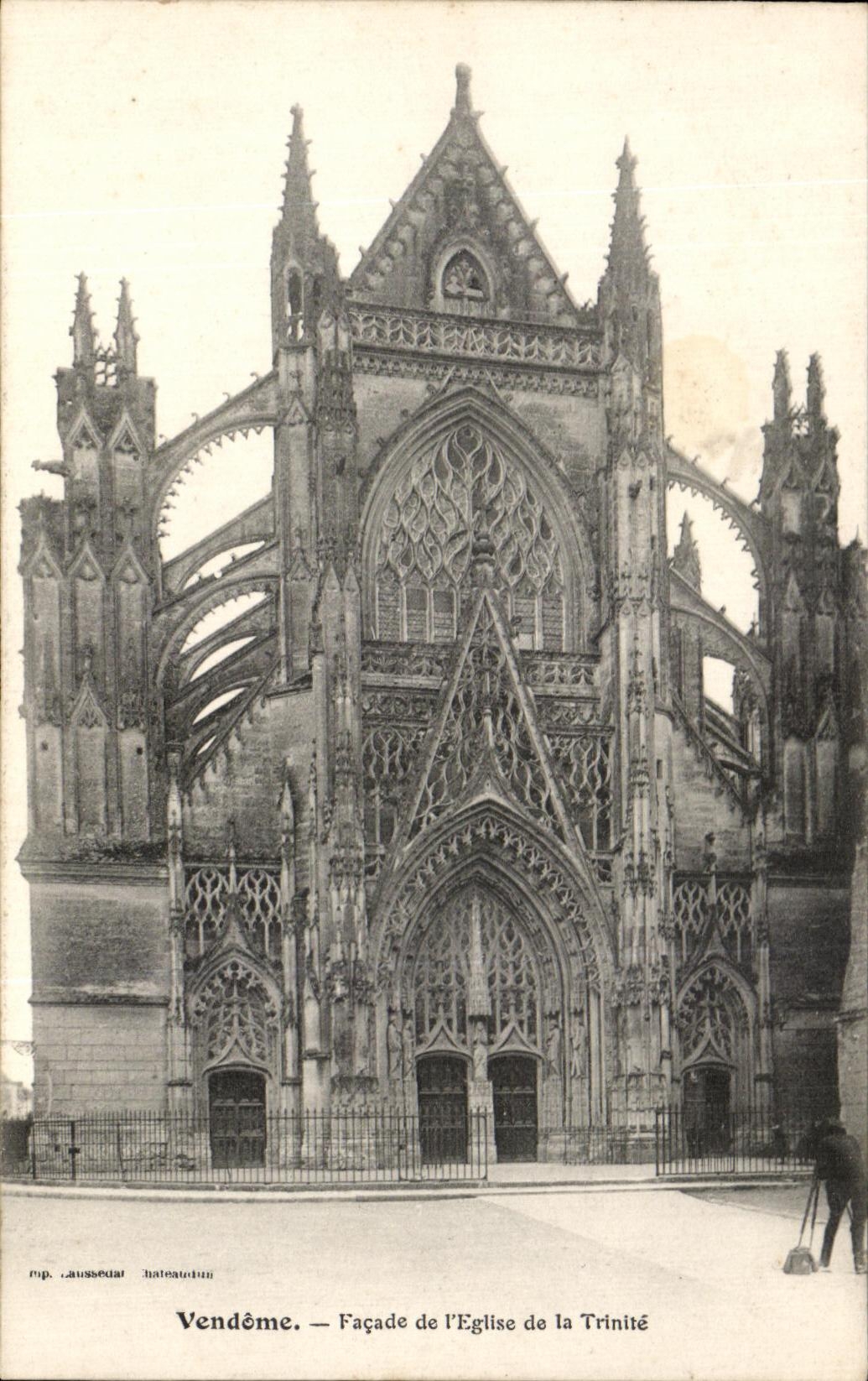 CPA Vendome Facade De l'Eglise De La Trinite