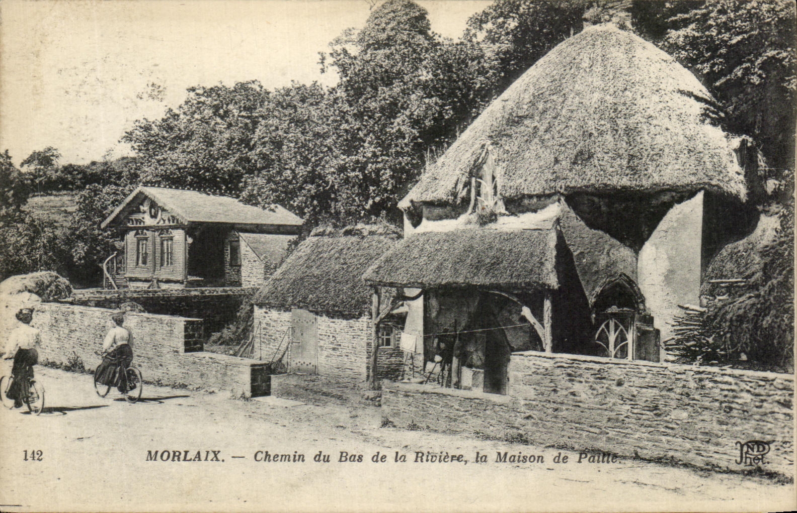 CPA Morlaix Way of the Bottom of the River the House of Straw