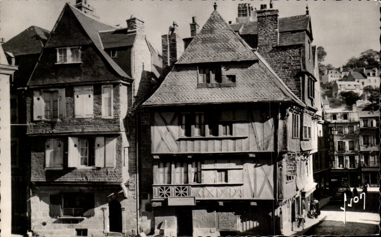 CPSM Morlaix Old woman house of the Place of the Markets