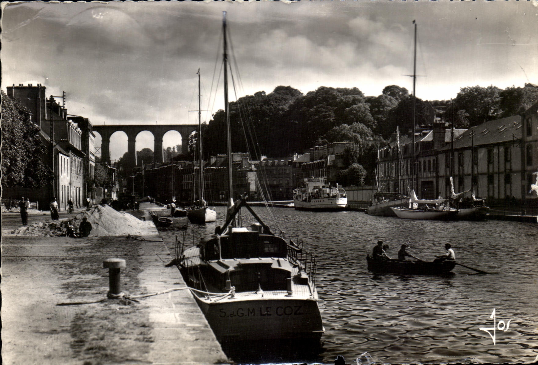 CPSM Morlaix Quays And the Viaduct