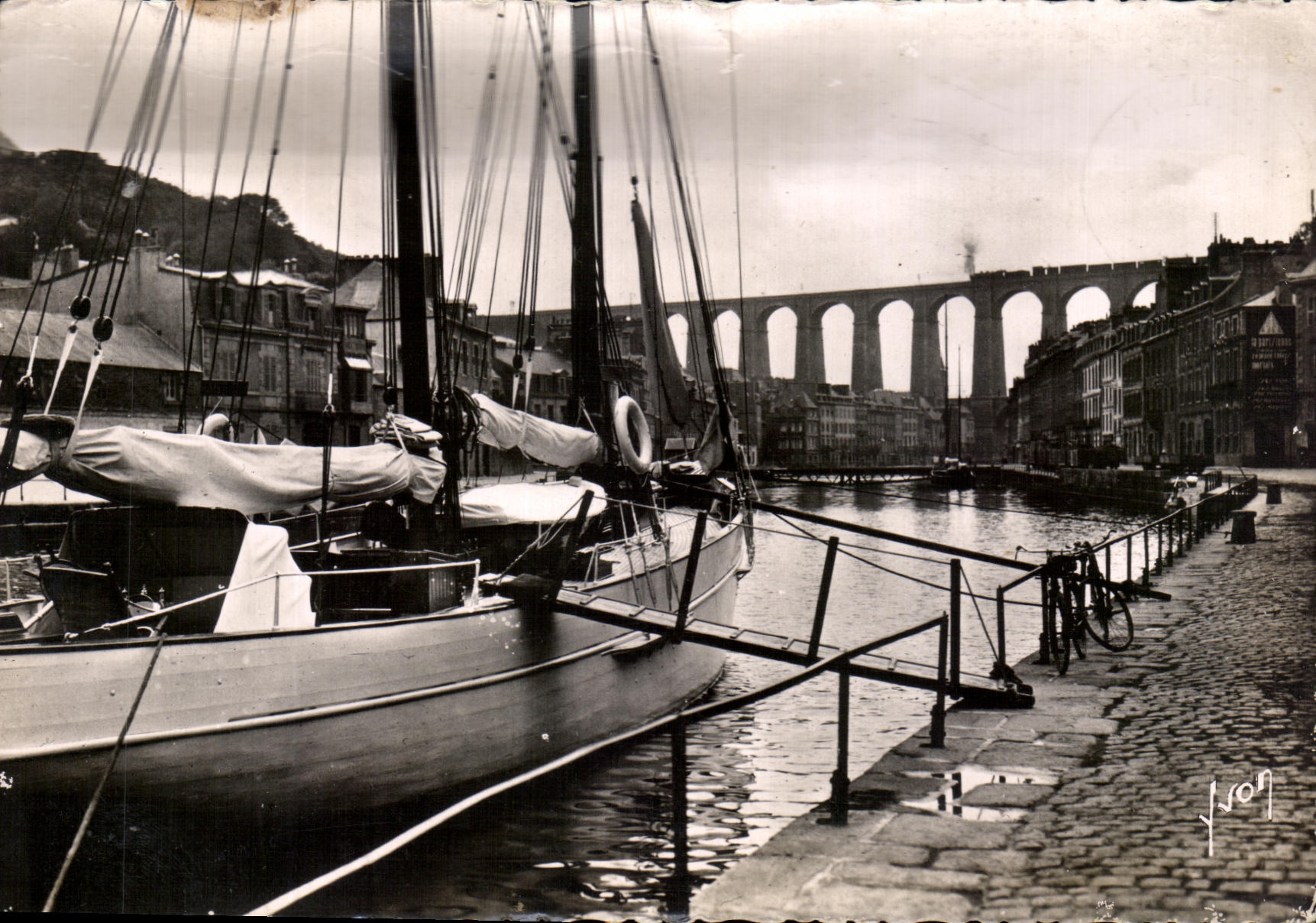 CPSM Morlaix Quays And the Viaduct Boat