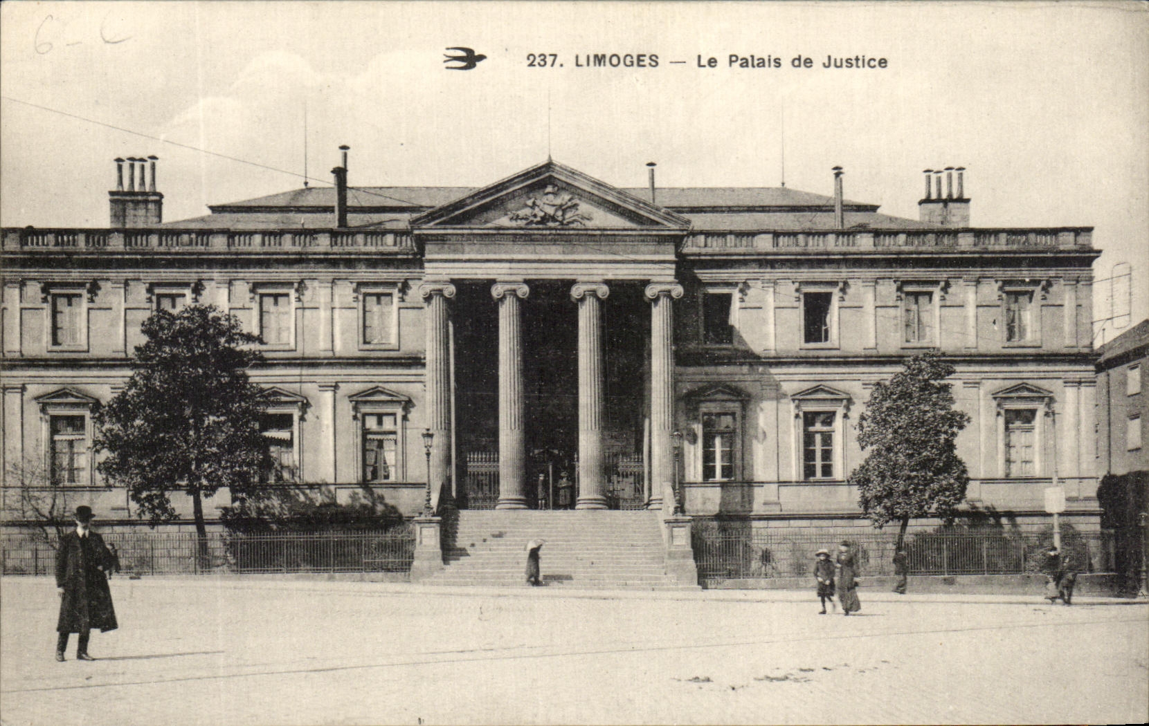 CPA Limoges Le Palais de Justice