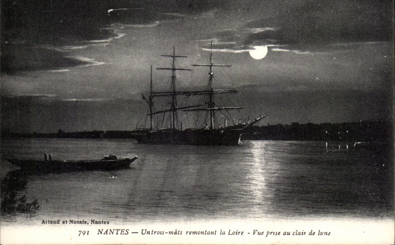 CPA Nantes One three Chechmates Remontant La the Loire Seen from With the Moonlight Sailing Boat