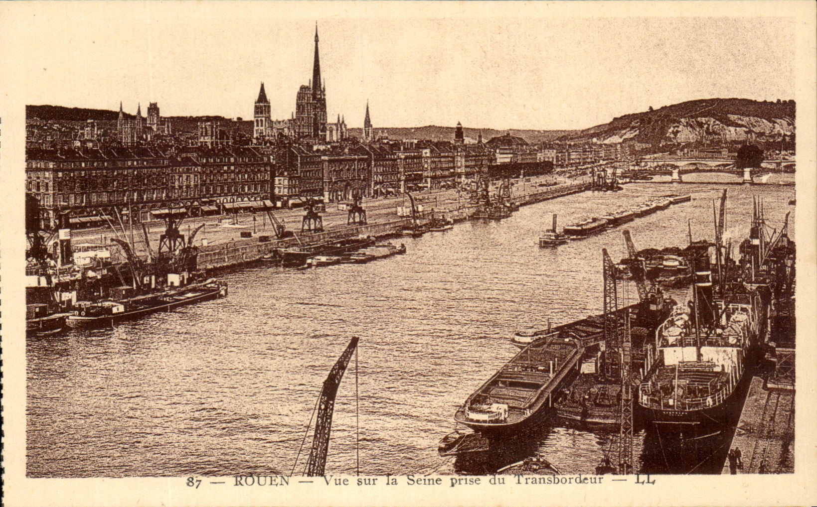 CPA Rouen Seen Sur La the Seine Taken Of the Transporter Boats