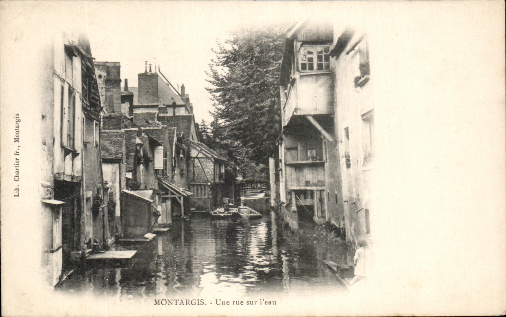 CPA Montargis a sight on water