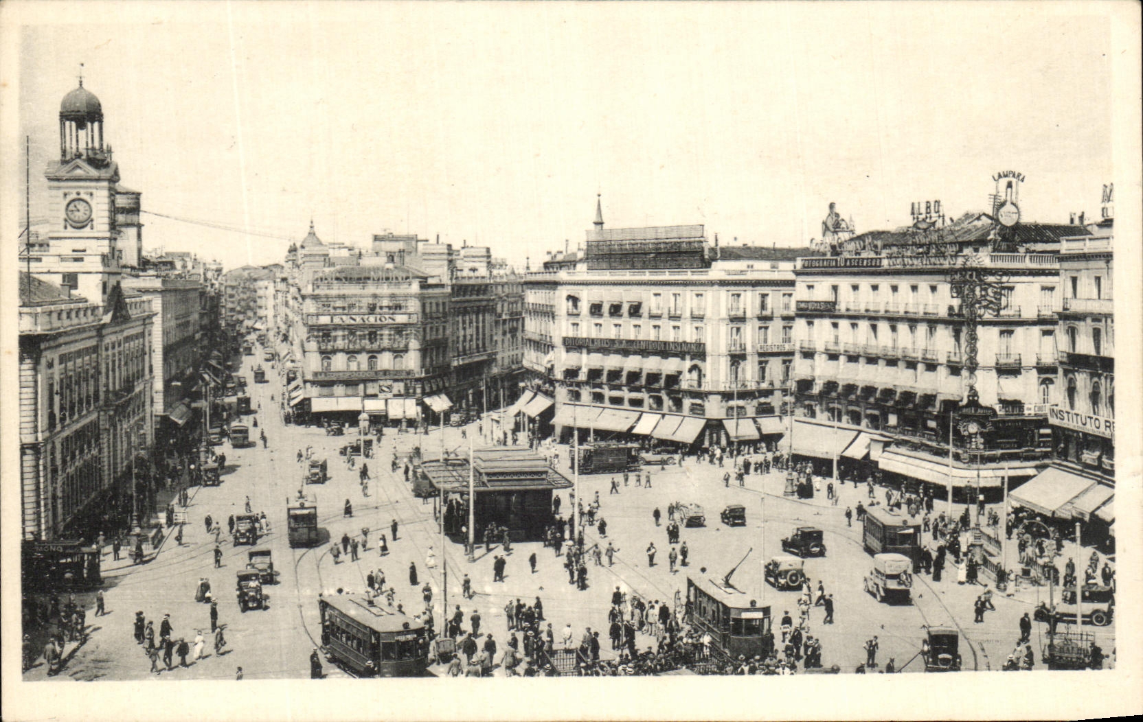 CPA Madrid Puerta LED Ground