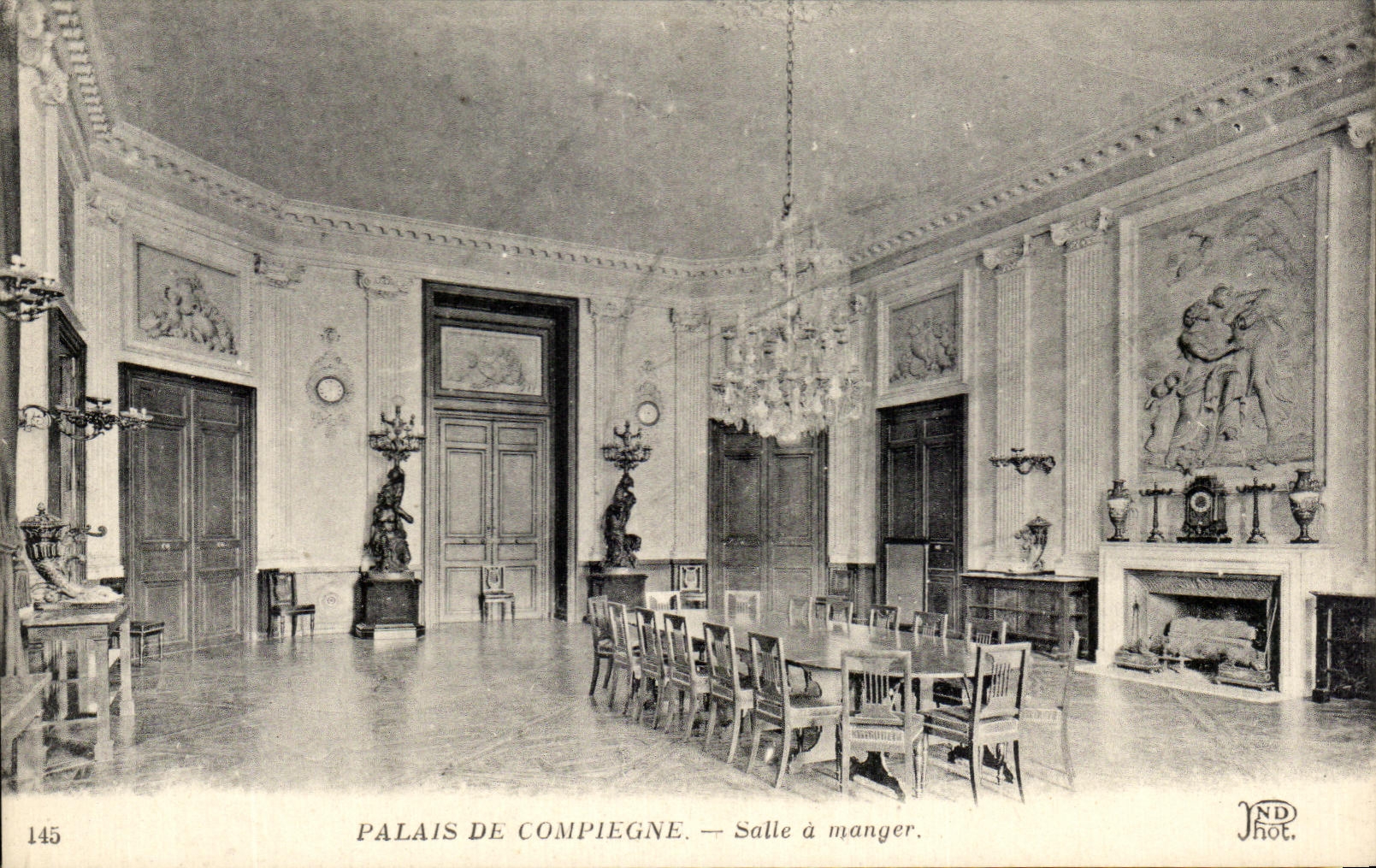 CPA Palais De Compiegne Salle a Manger
