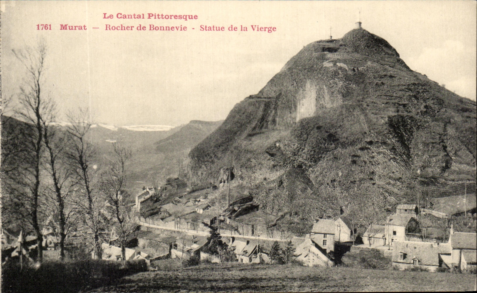 CPA Le Cantal Pittoresque Murat Rocher de Bonnevie Statue de la Vierge