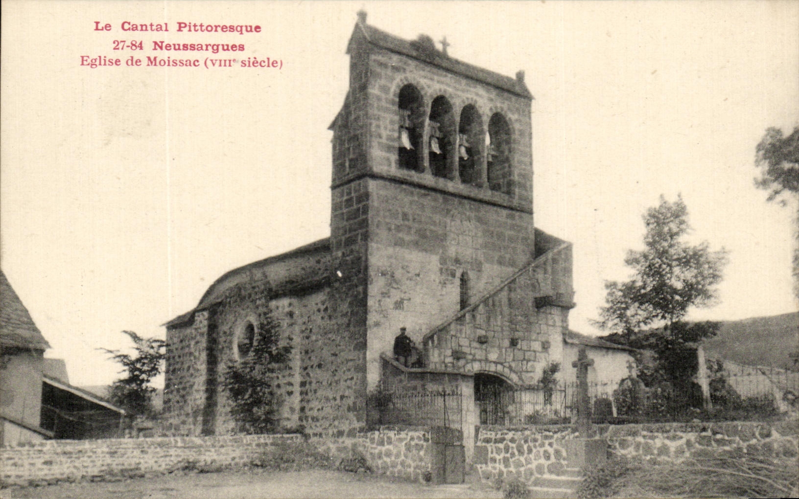 CPA Le Cantal Pittoresque Neussargues Eglise de Moissac