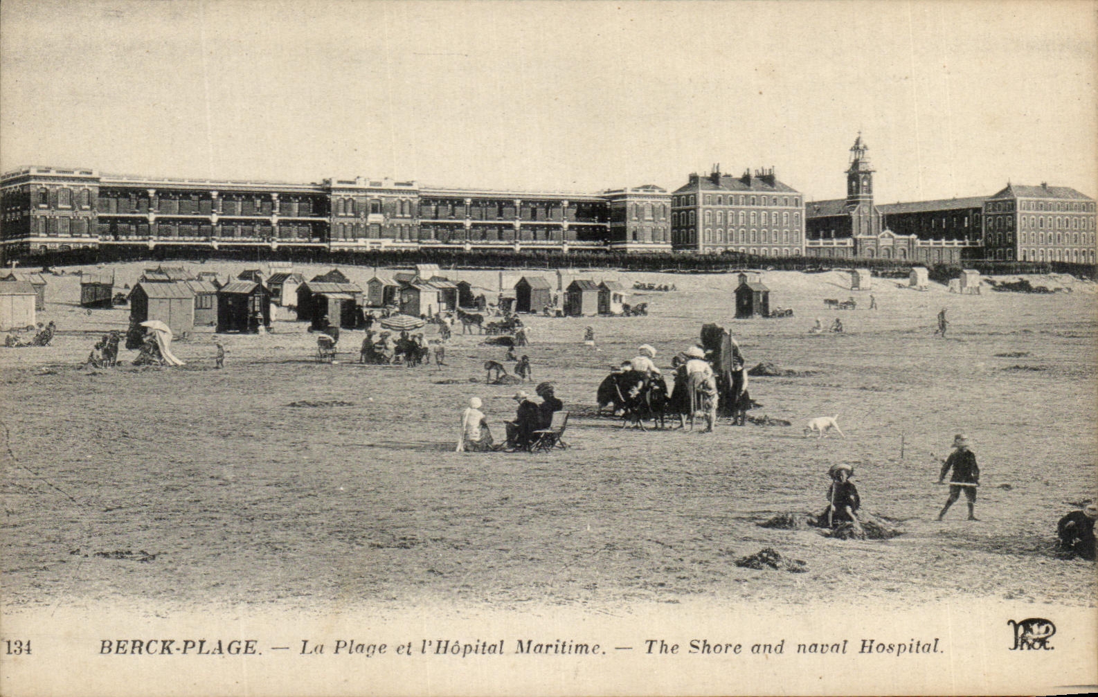 CPA Berck Plage La Plage et I'Hopital Maritime