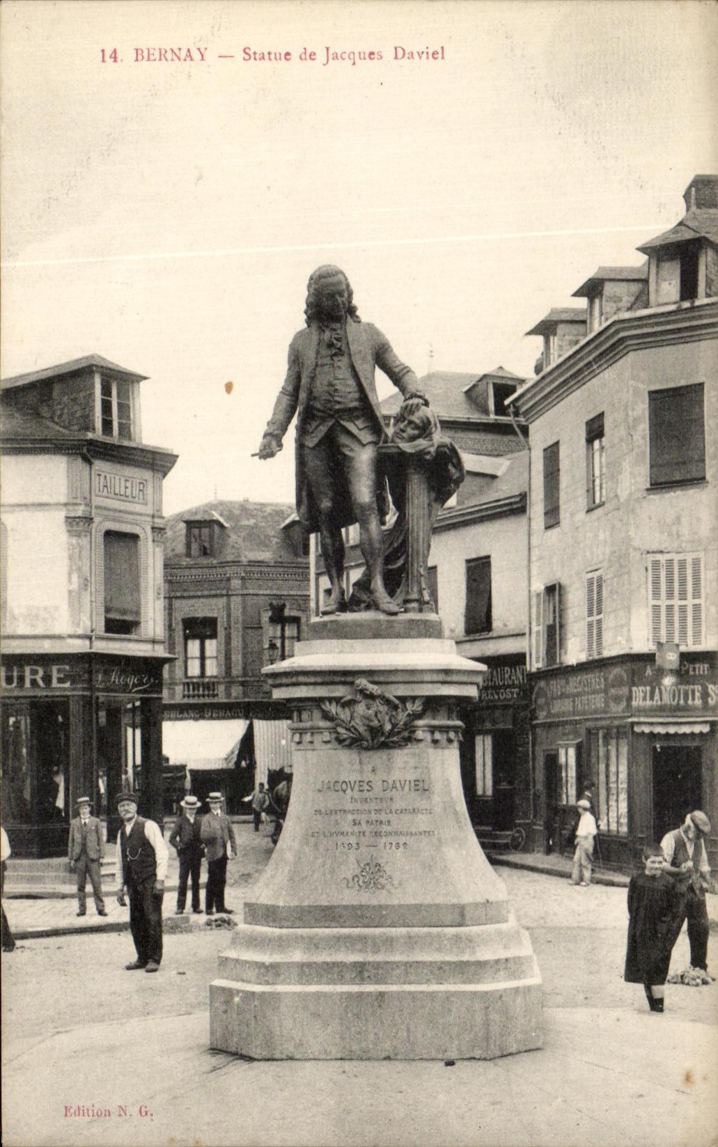 CPA Bernay Statue of Jacques Daviel