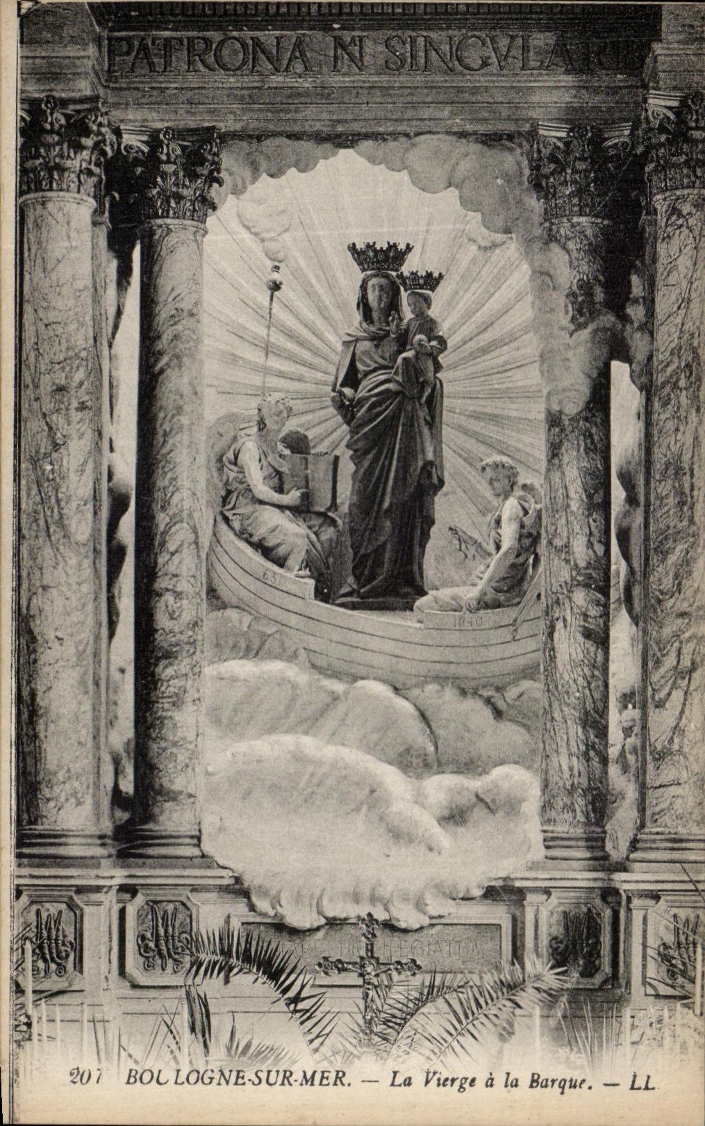 CPA Boulogne On Virgin Mer La with the Boat