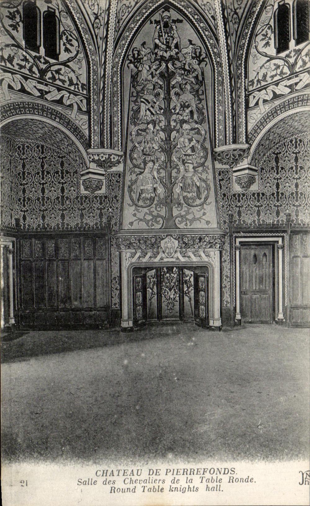 CPA Chateau de Pierrefonds La salle des chevaliers de la table ronde