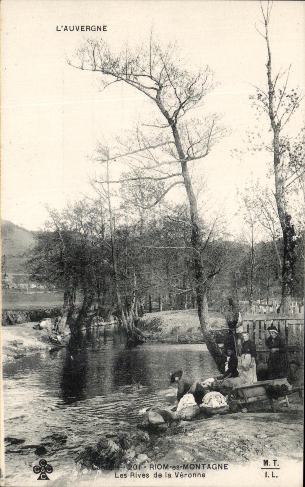 Los bancos de la montana de CPA Auvergne Riom Es de la lavanda de Veronne colocan
