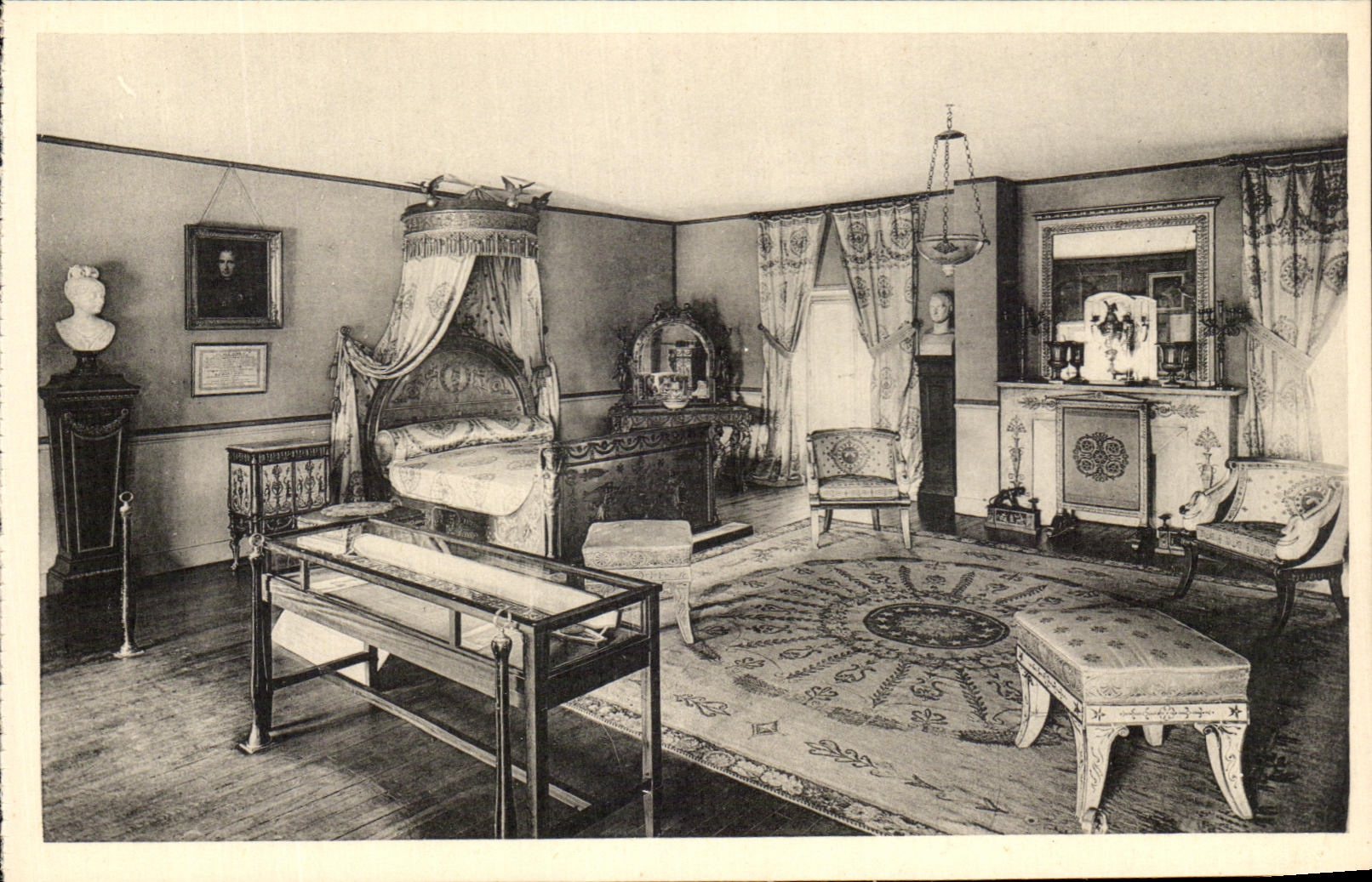 CPA Malmaison Meubles Et Souvenirs Du Roi Joseph