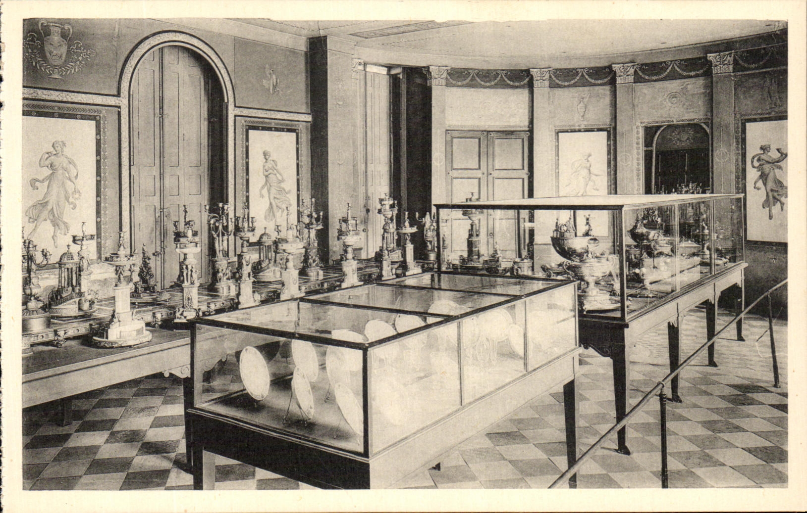 CPA Malmaison Salle A Manger