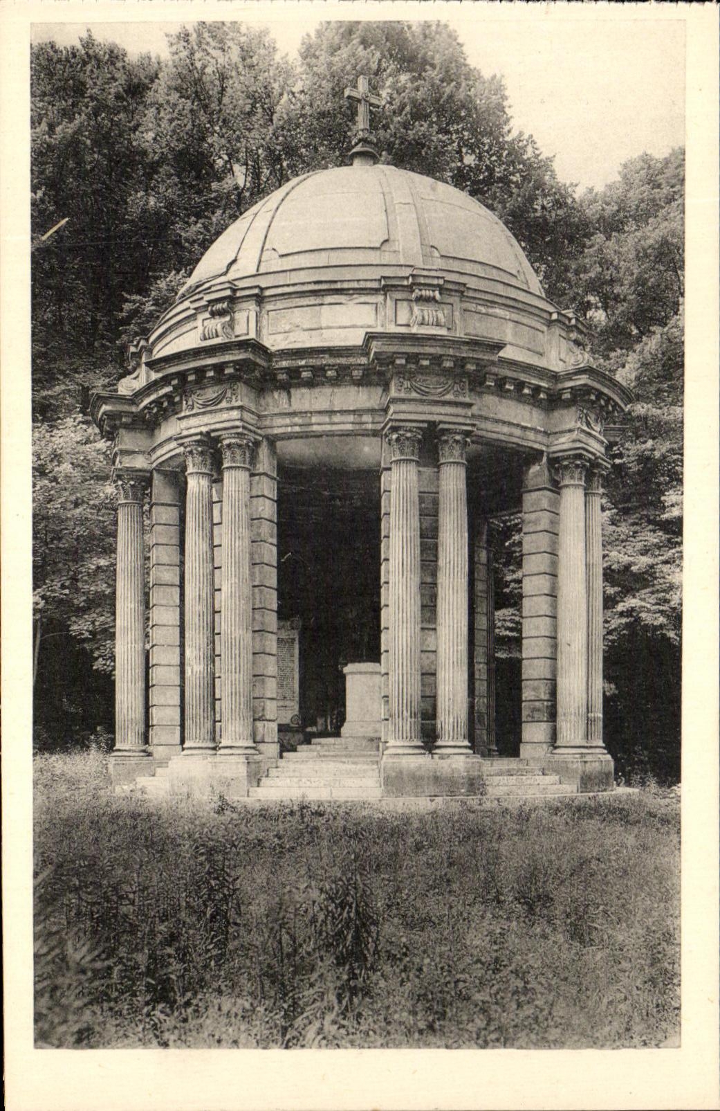 CPA Malmaison Le Mausolee Du Prince Imperial