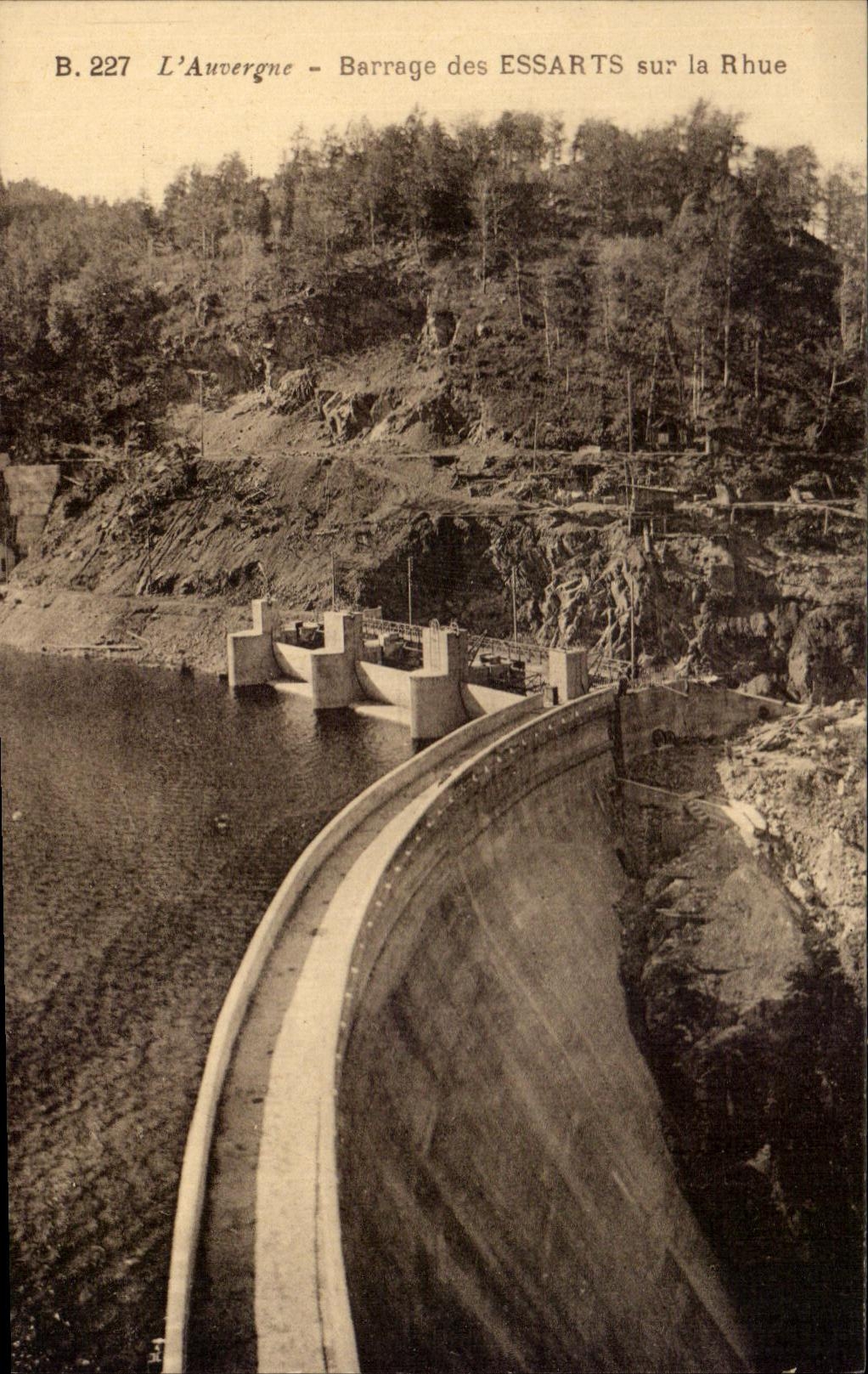 CPA L'Auvergne Barrage des Essarts sur la Rhue