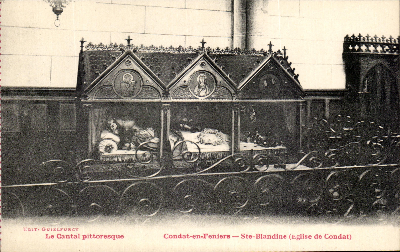 CPA the Picturesque Cantal Condat In Feniers co Blandine
