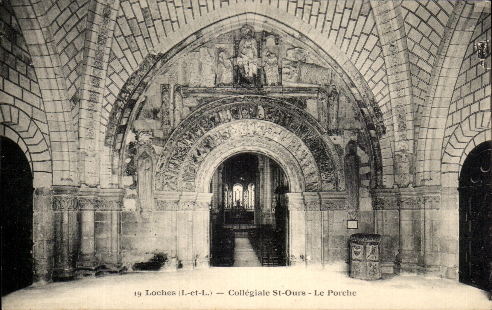 CPA Loches Collegiale St Ours Le Porche