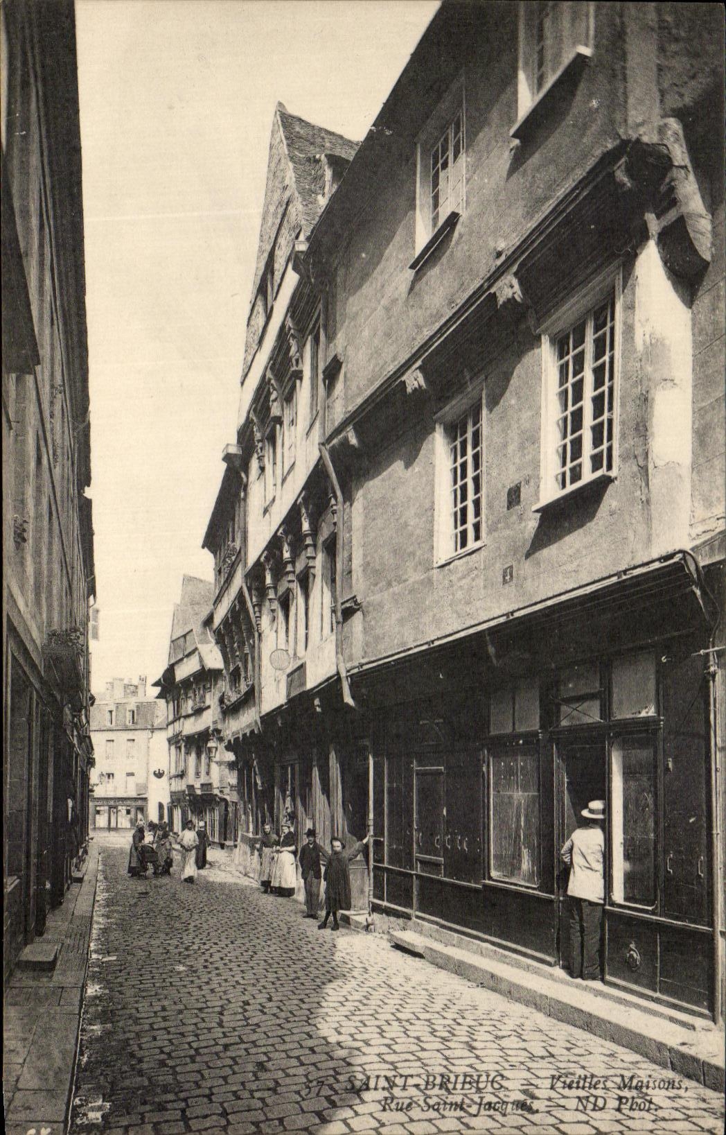CPA Saint Brieuc Vieille Maisons Rue Saint Jacques