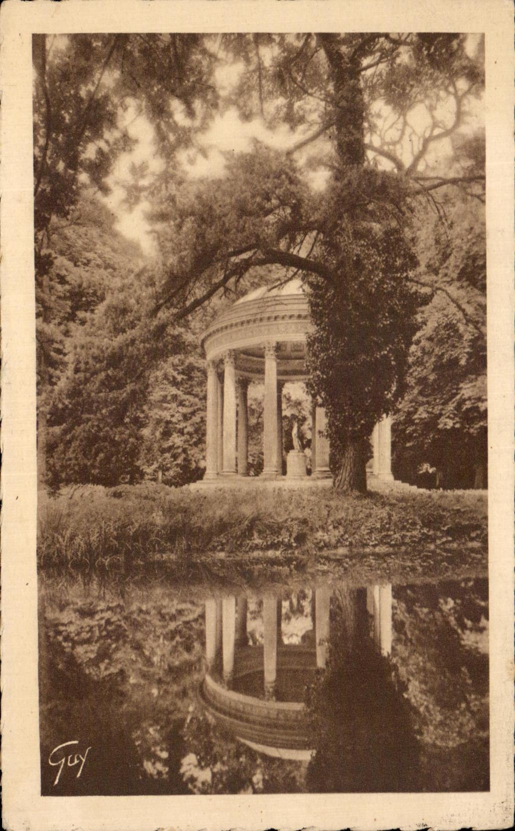 CPA Versailles Temple de I'Amour