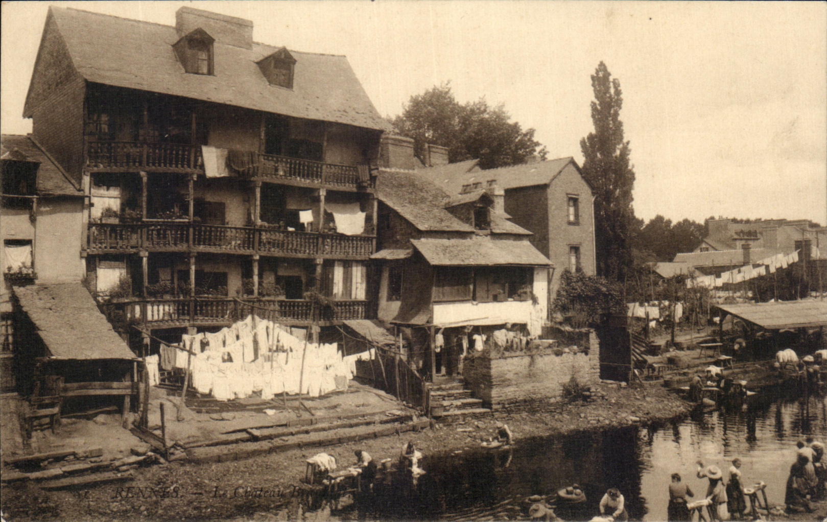 CPA Rennes le chateau Lavandieres