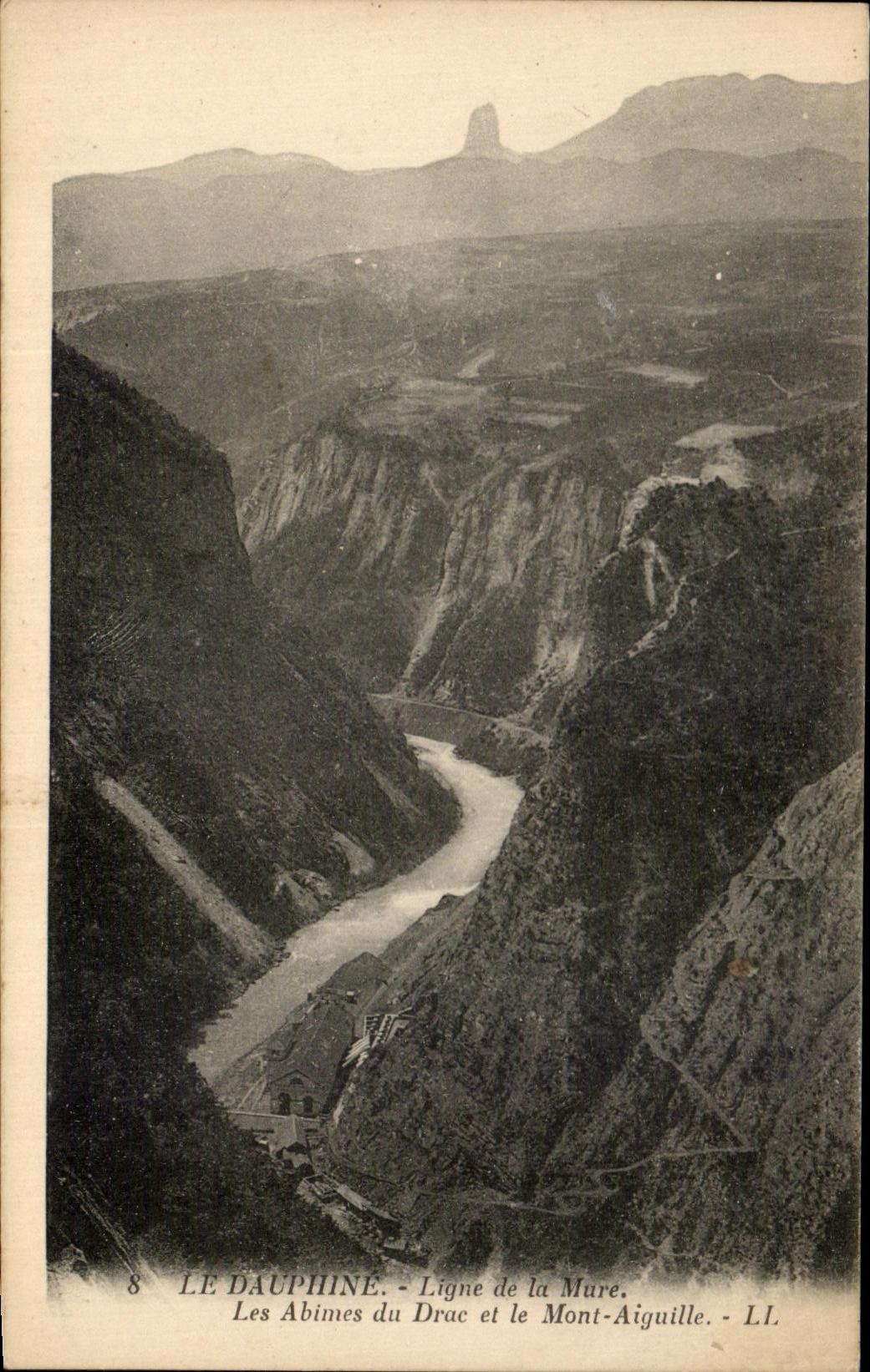CPA Le Dauphine Ligne De La Mure Les Abimes Du Drac Et Le Mont aiguille