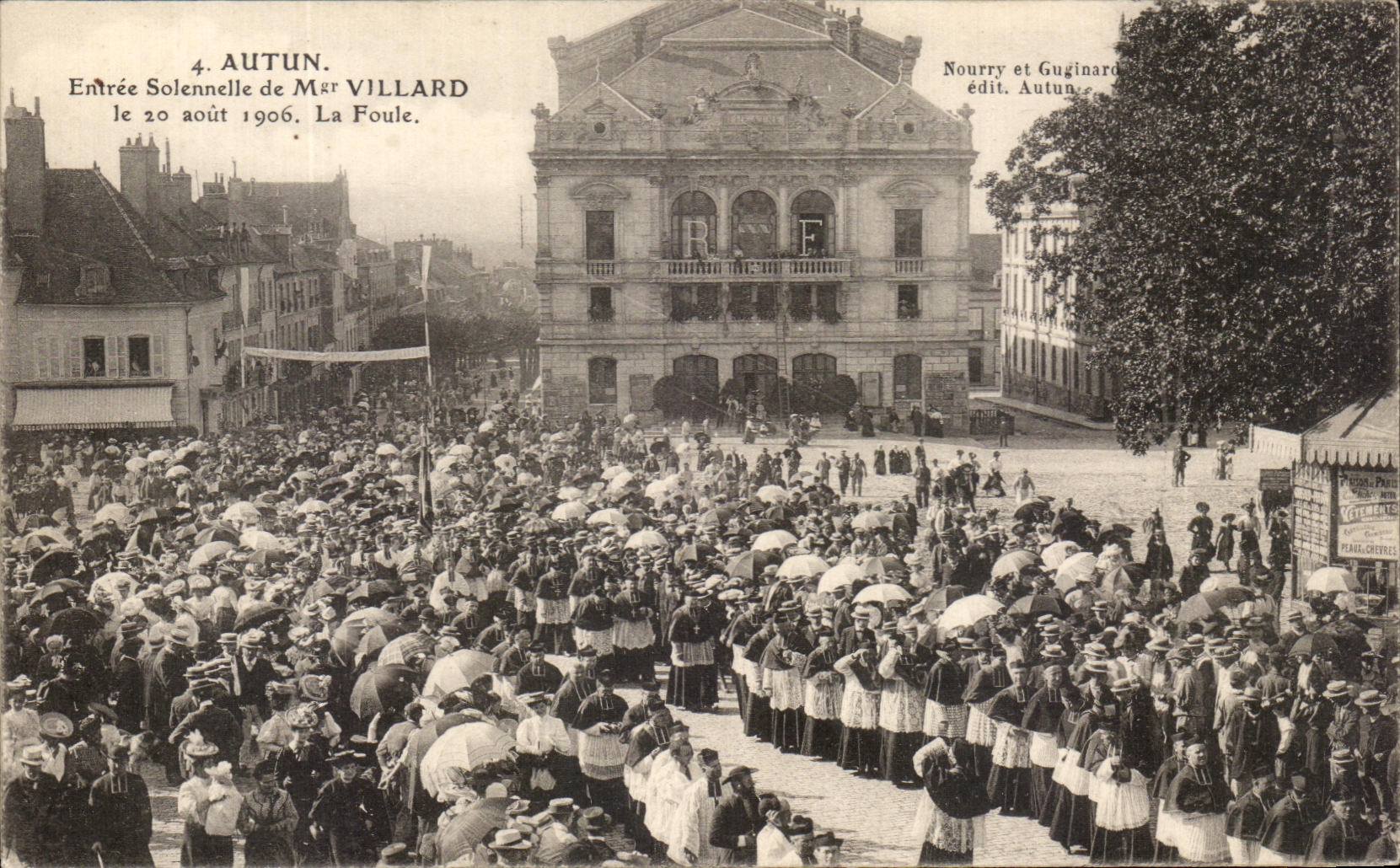 CPA Autun Entree Solennelle De Mar Villard le 20 aout 1906 La foule TOP