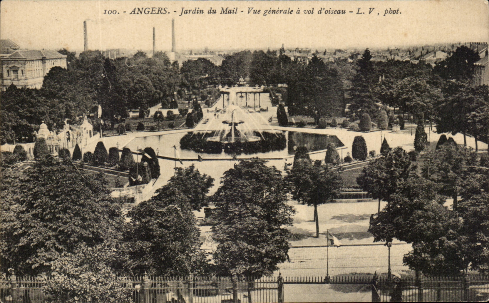 CPA Angers Jardin Du Mail Vue Generale A Vol D'Oiseau