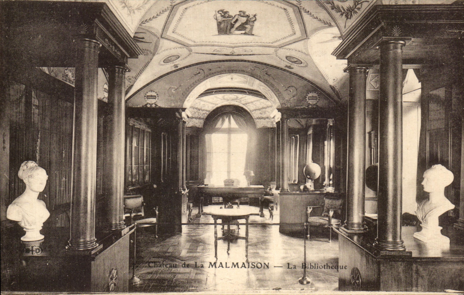 CPA Chateau de la Malmaison La Bibliotheque