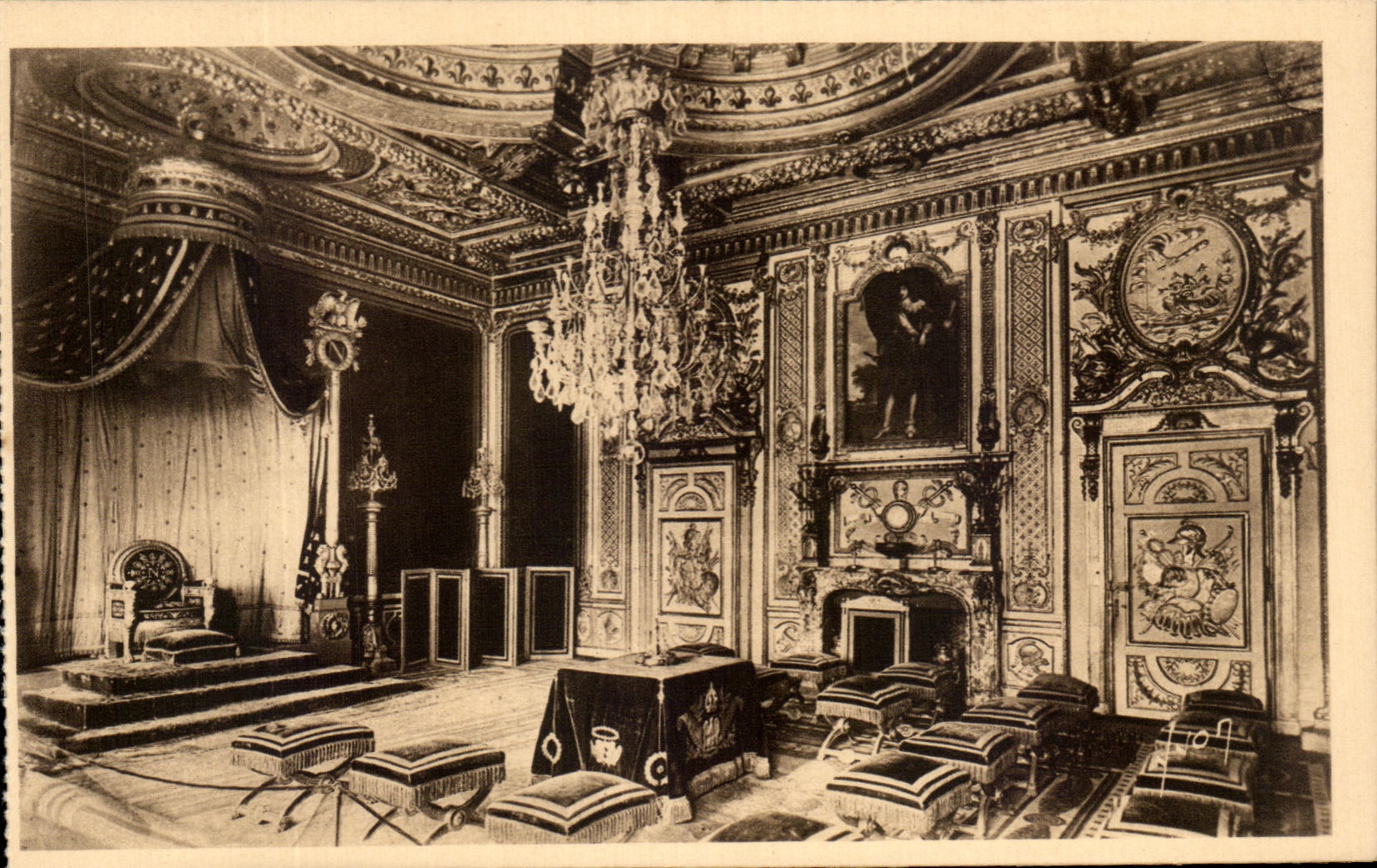 CPA Fontainebleau Le Palais Salle du Trone