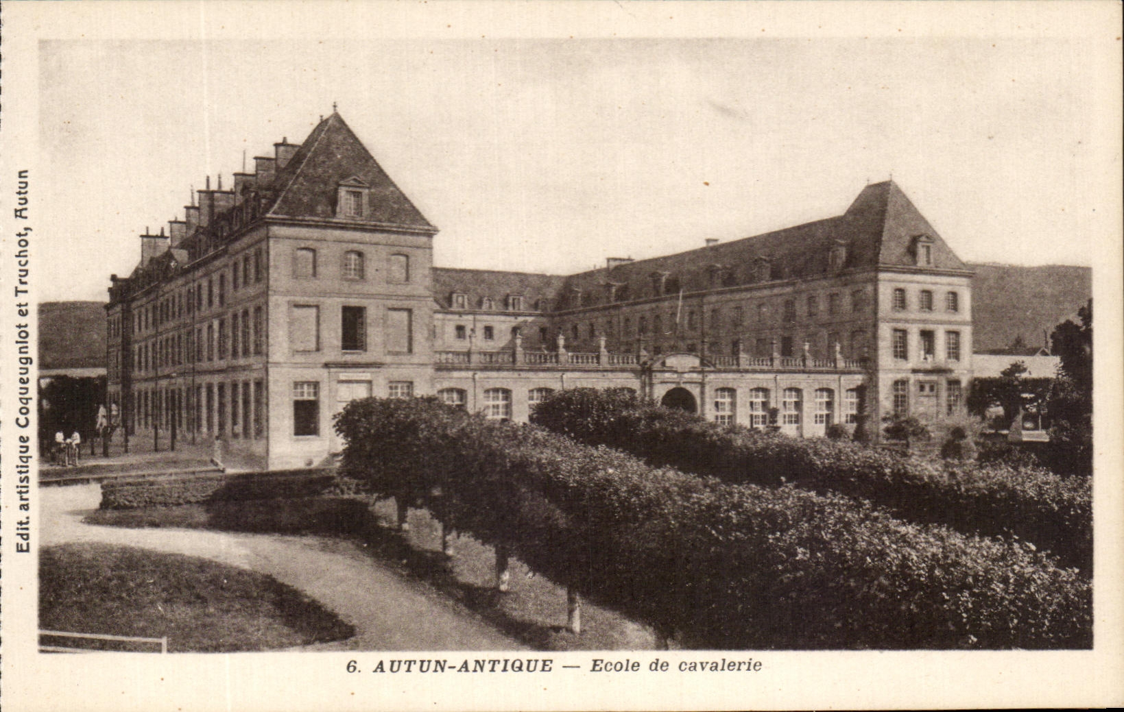 CPA Autun Antique Ecole De Cavalerie