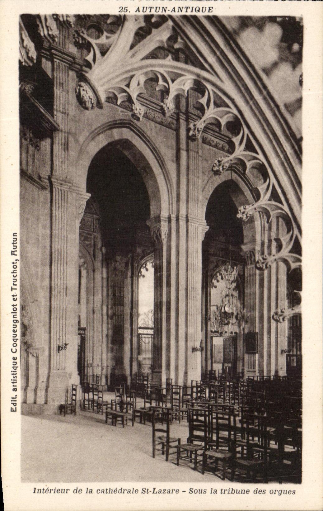 CPA Autun Antique Interieur De La Cathedrale St Lazare Sous La tribune des orgues