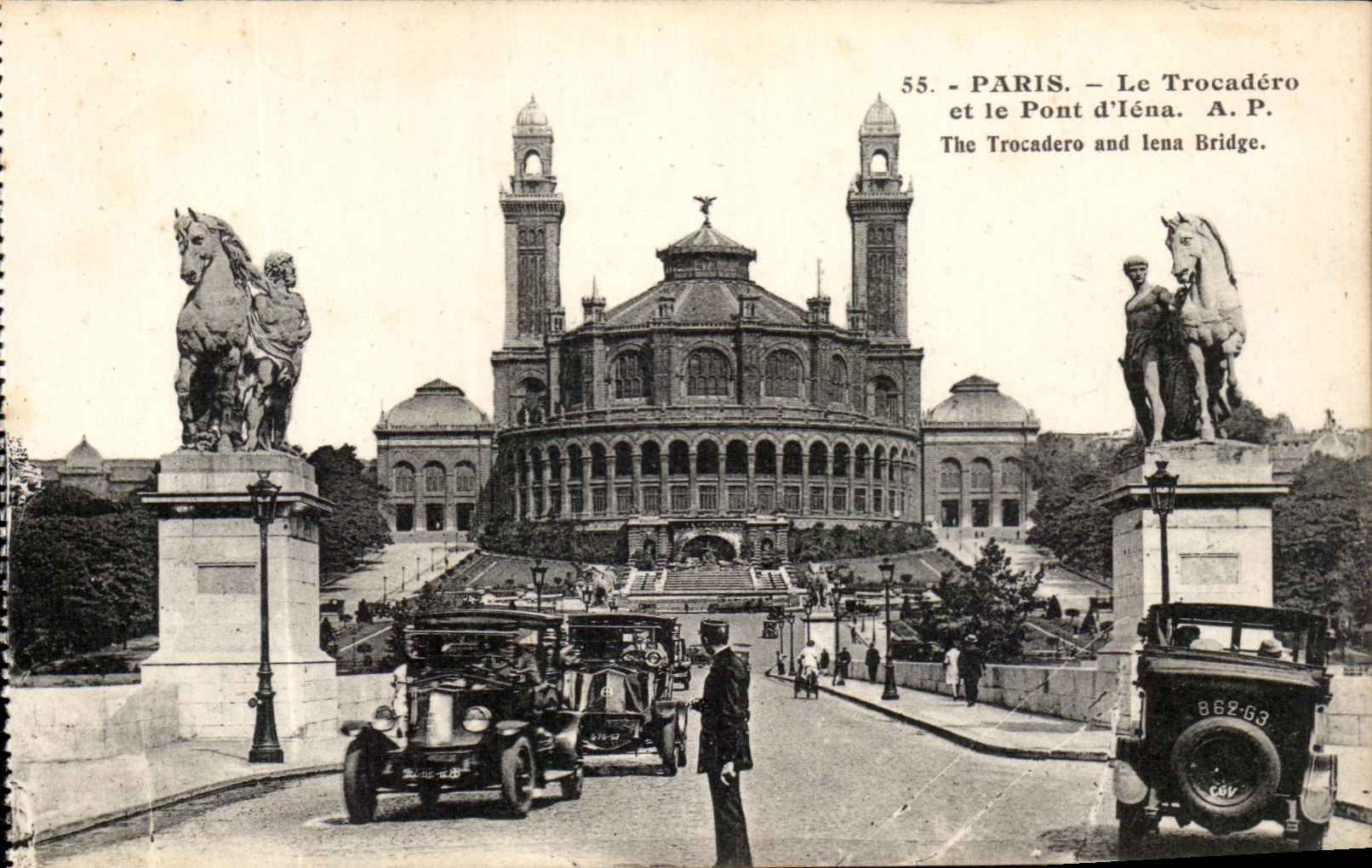 CPA Paris Le Trocadero et le Pont d'Iena automobile