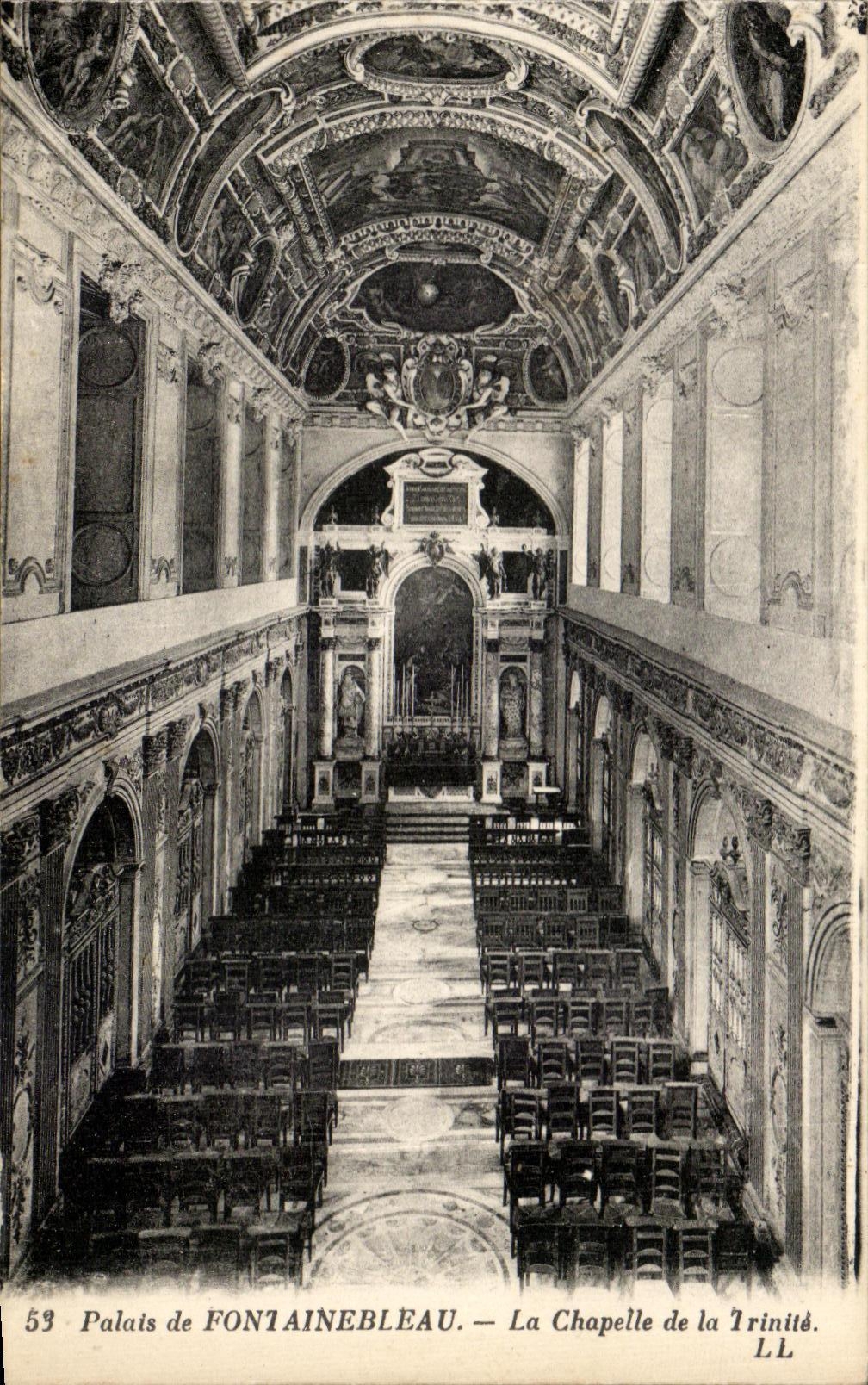 CPA Palais de Fontainbleau La Chapelle de Trinite