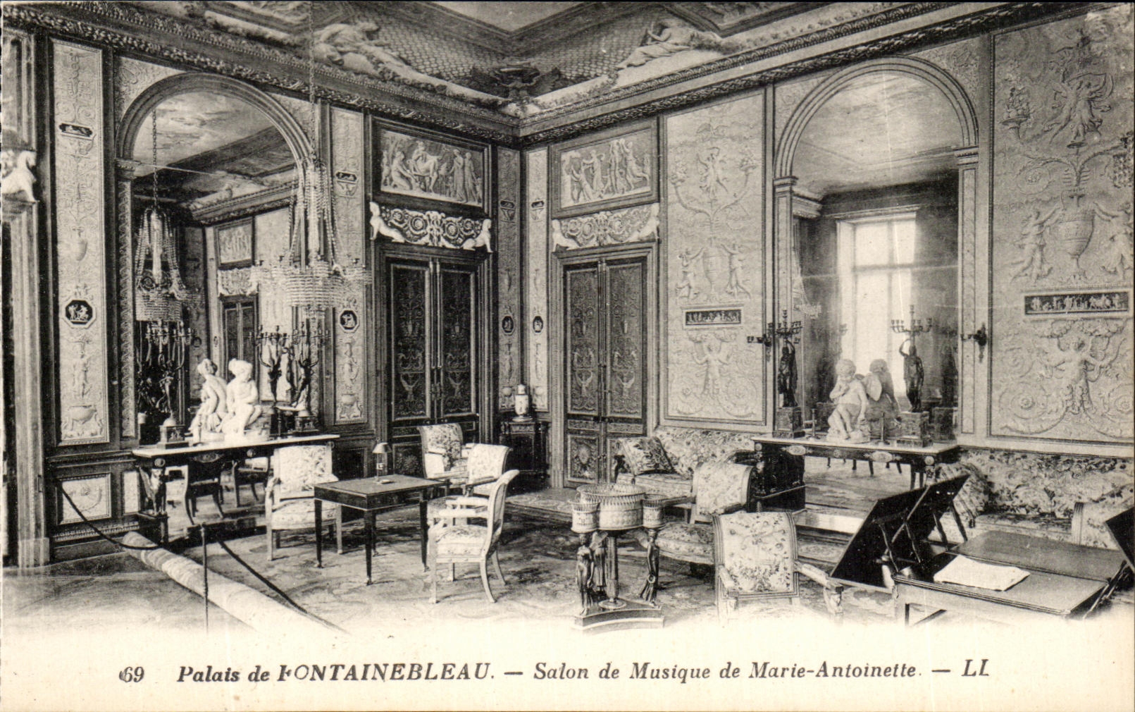 CPA Palais de Fontainbleau Salon de Musique de Marie Antoinette