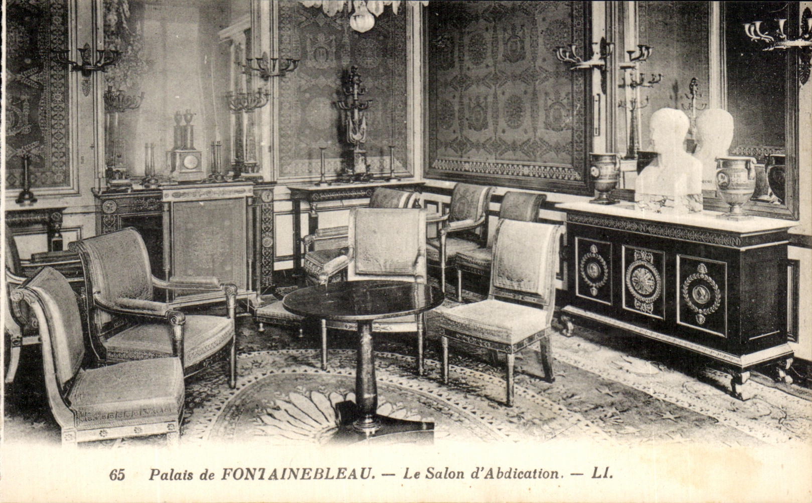CPA Palais de Fontainebleau Le Salon d'Abdication