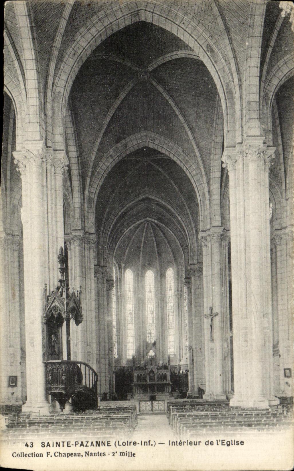 CPA Sainte Pazanne interior de la iglesia