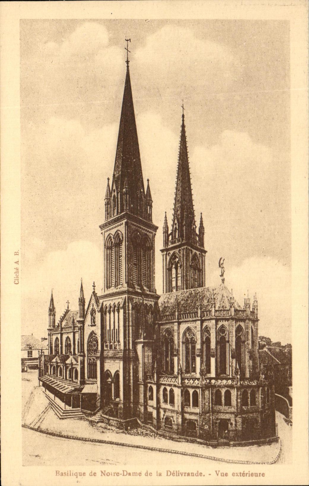 CPA Basilica of Notre Dame of Delivrande Seen External