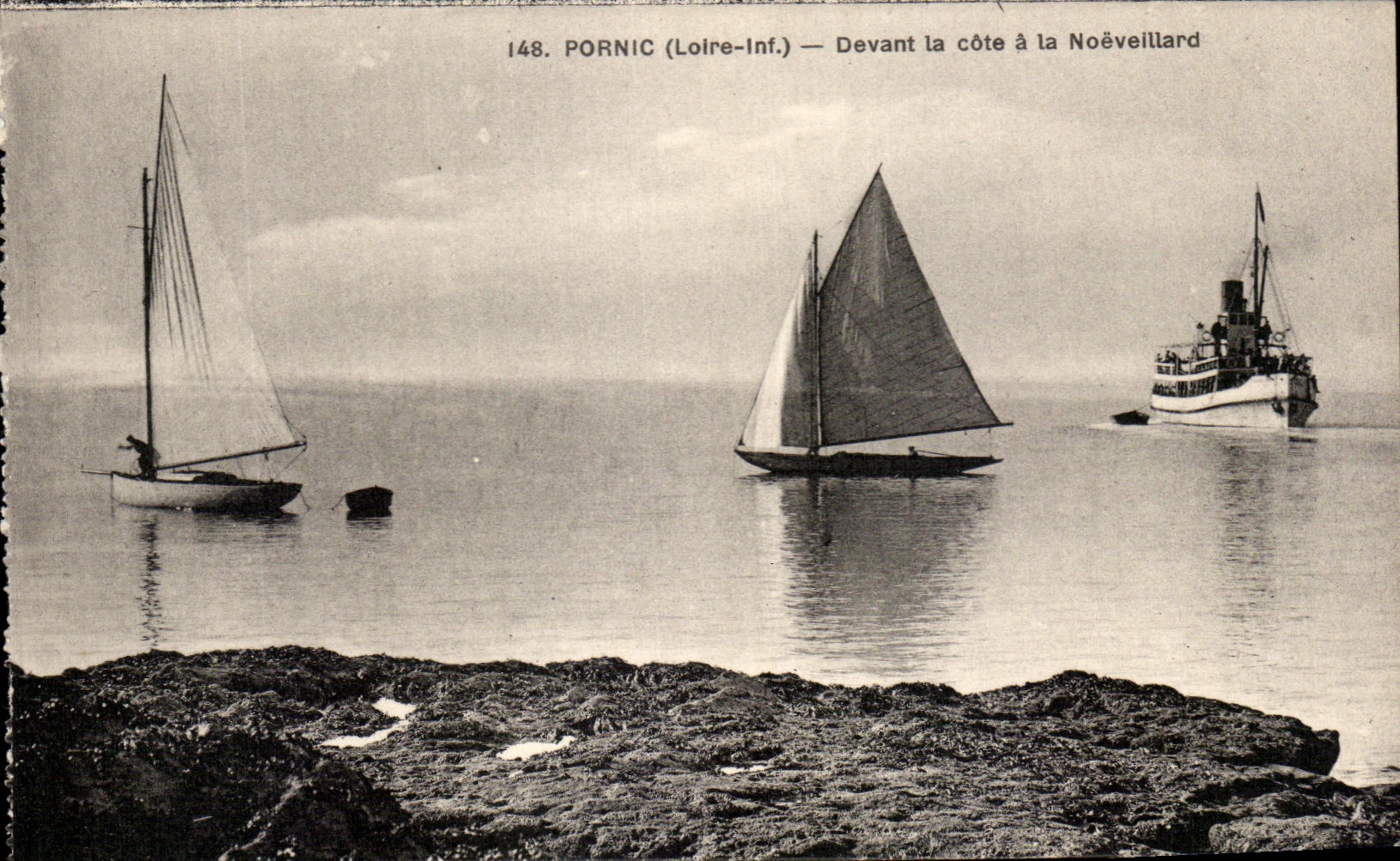 CPA Pornic Devant La Cote A La Noeveillard Bateaux