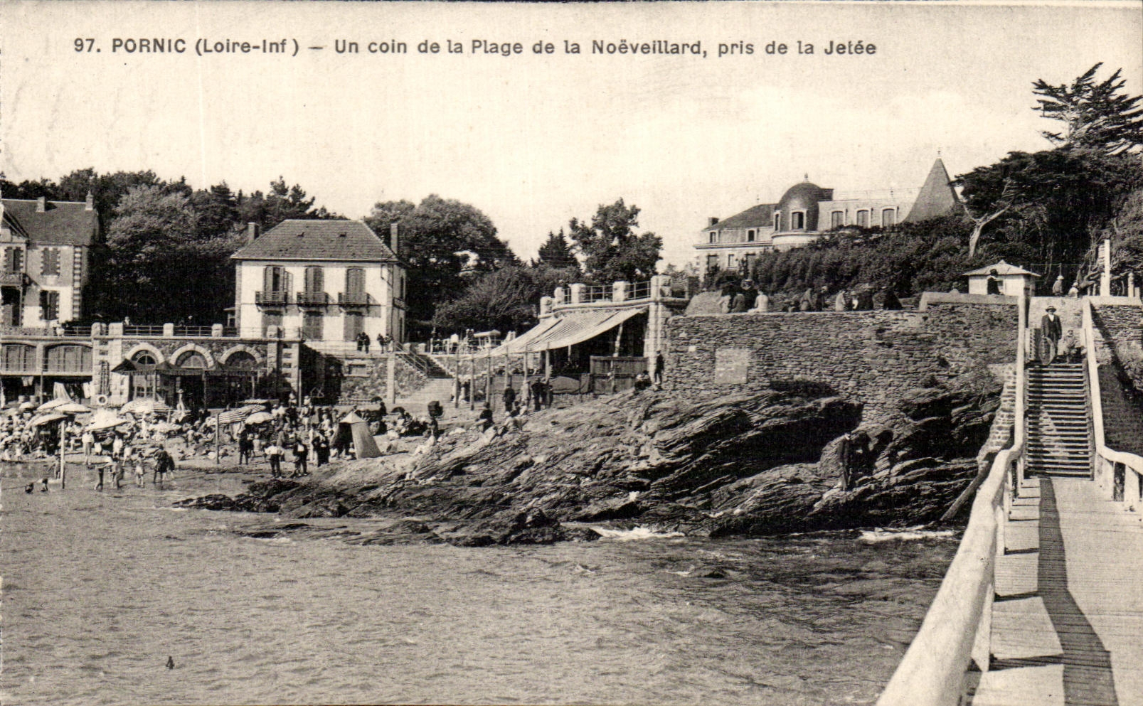 CPA Pornic Un Coin De La Plage De La Noeveillard Pris De La Jetee