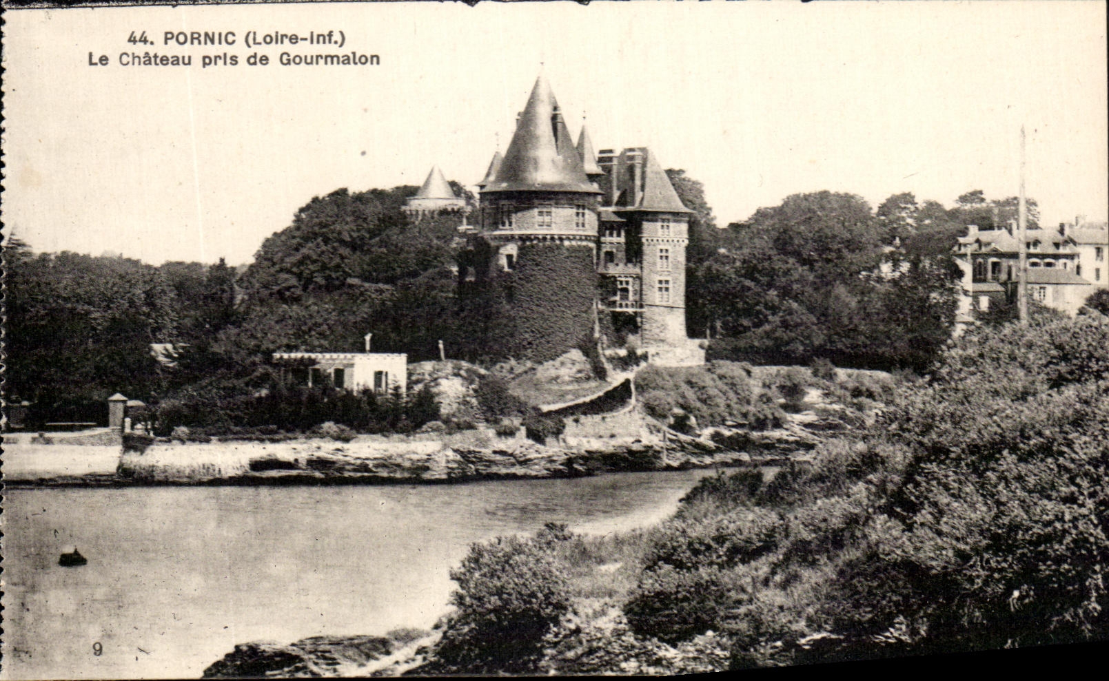 CPA Pornic Le Chateau Pris De Gourmalon