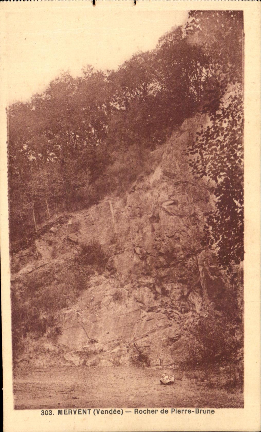 CPA Mervent Rocher de Pierre Brune