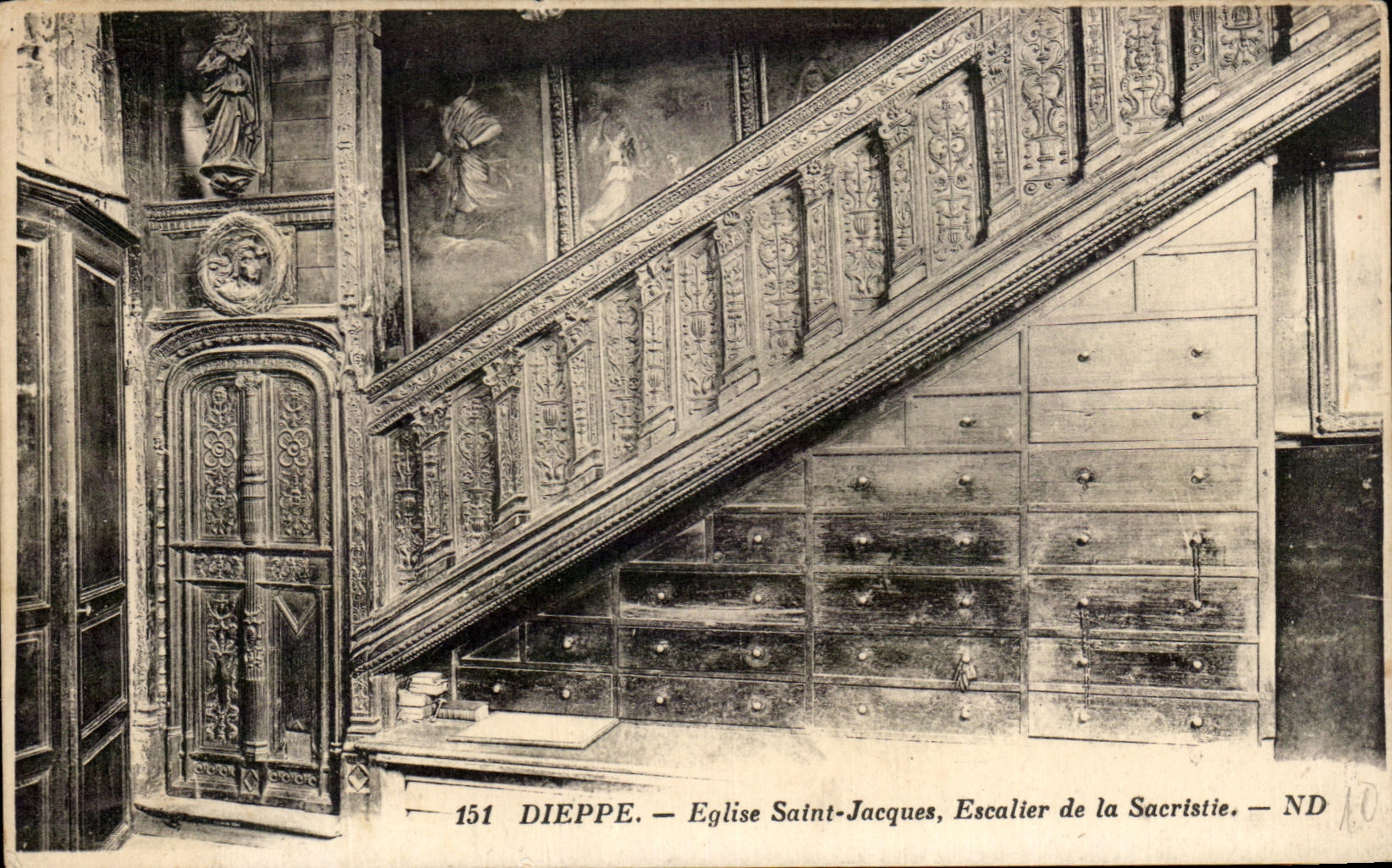 Escalera de Jacques del santo de la iglesia de CPA Dieppe de la sacristia