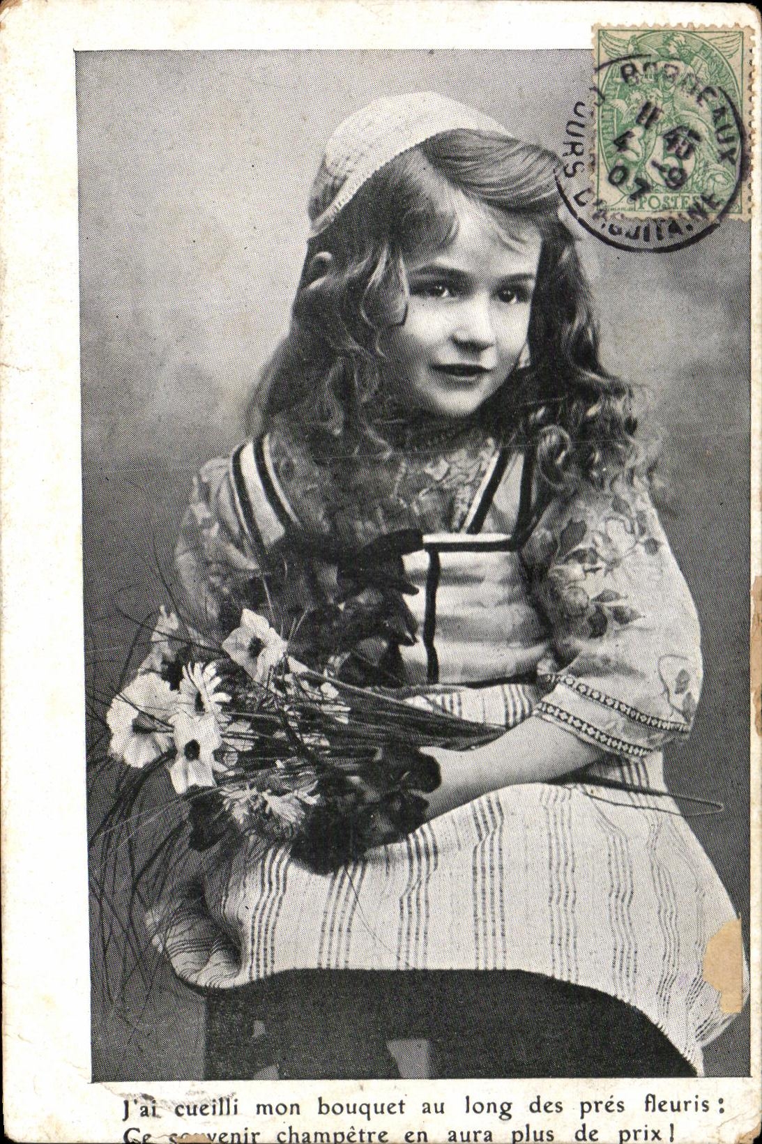 CPA I Gathered my bouquet with the length of close flowered Enfant